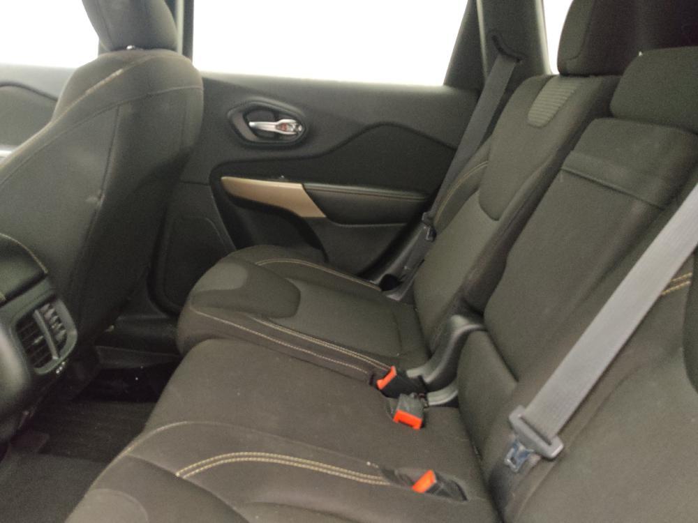 used 2017 Jeep Cherokee car, priced at $13,495