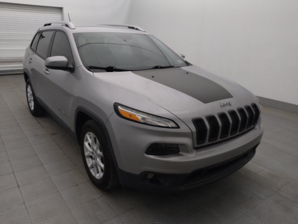 used 2018 Jeep Cherokee car, priced at $17,495