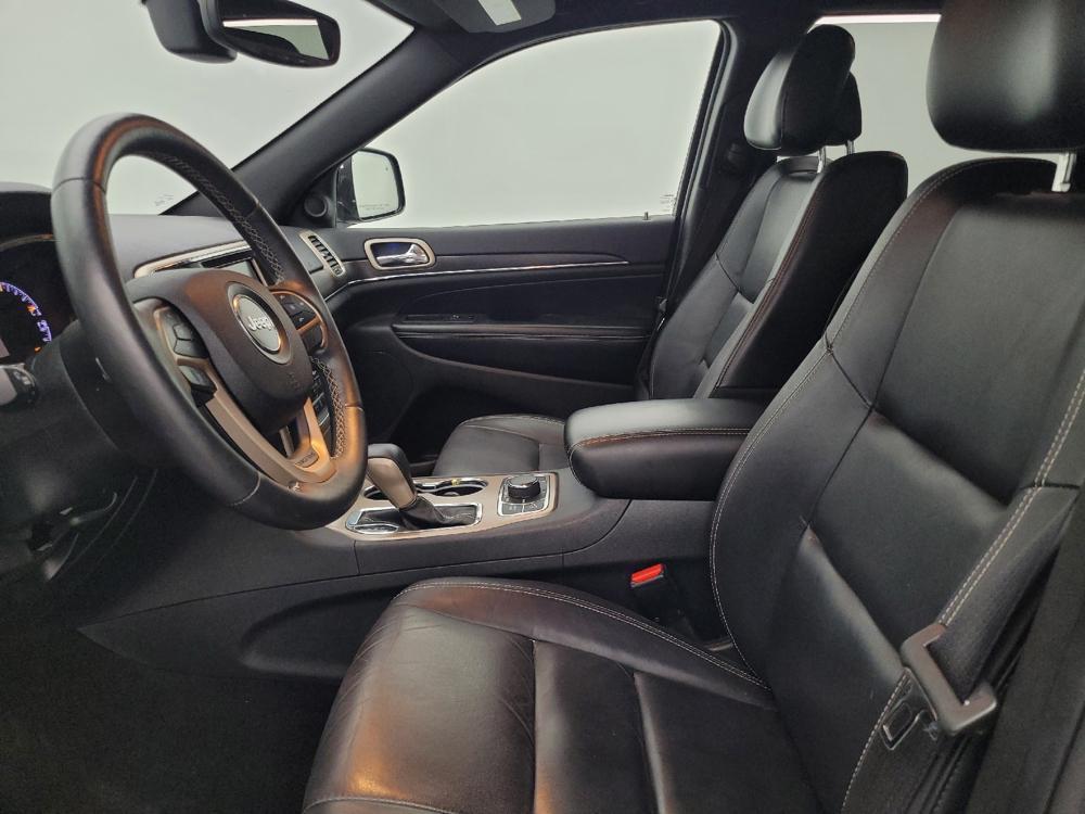 used 2017 Jeep Grand Cherokee car, priced at $17,595