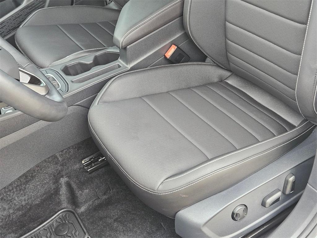 used 2024 Volkswagen Jetta car, priced at $22,700