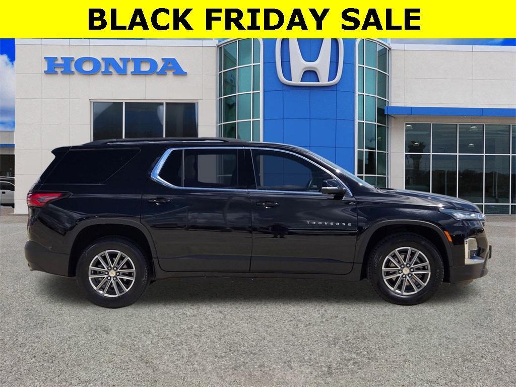 used 2023 Chevrolet Traverse car, priced at $30,000