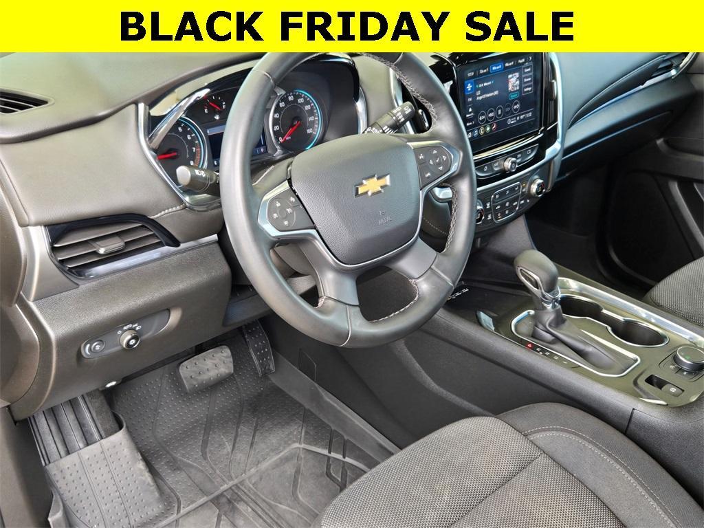 used 2023 Chevrolet Traverse car, priced at $30,000