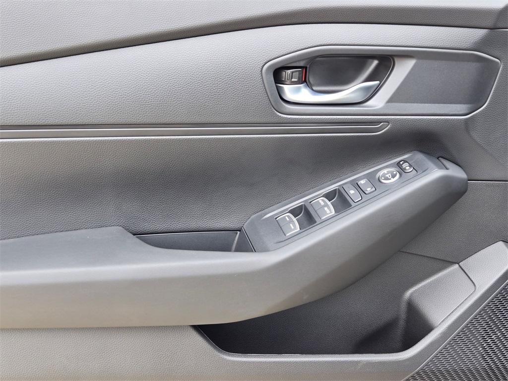 new 2025 Honda Accord car, priced at $28,789