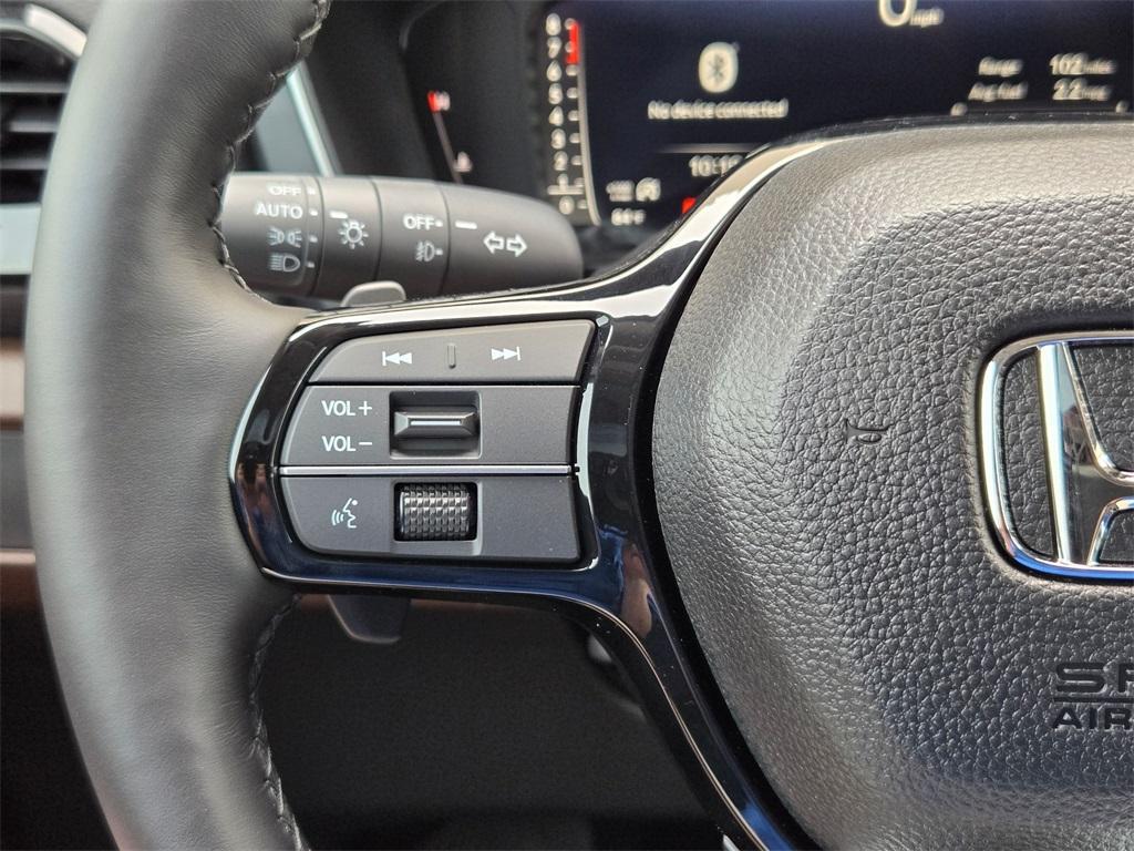 new 2025 Honda Pilot car, priced at $50,323