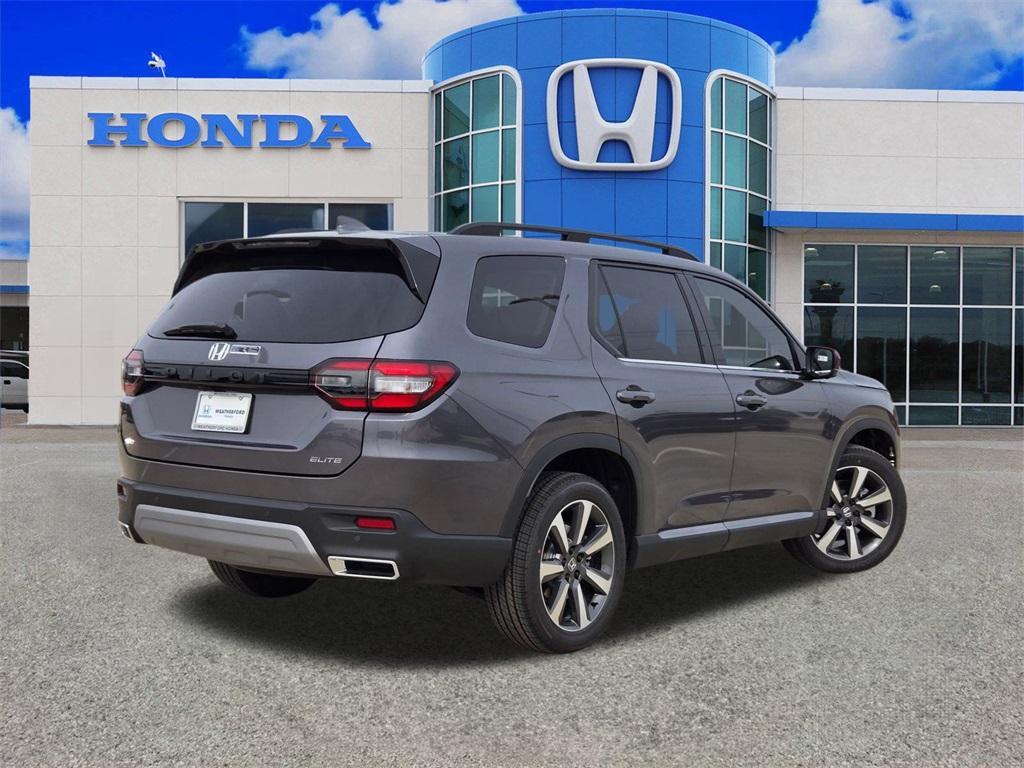 new 2025 Honda Pilot car, priced at $50,323