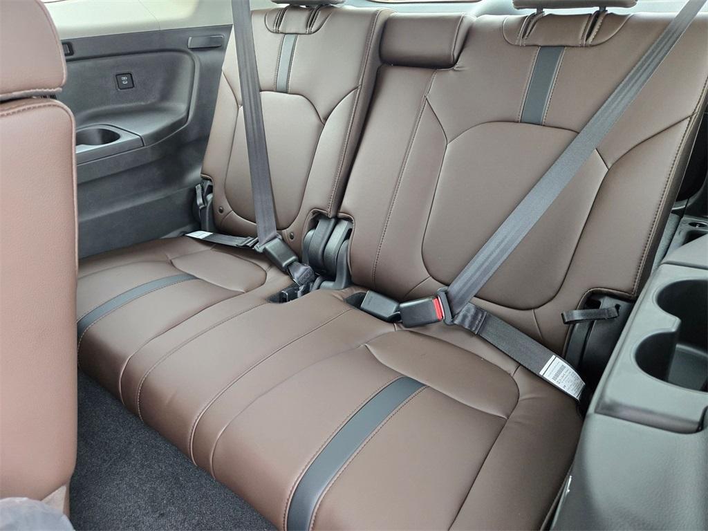 new 2025 Honda Pilot car, priced at $50,323