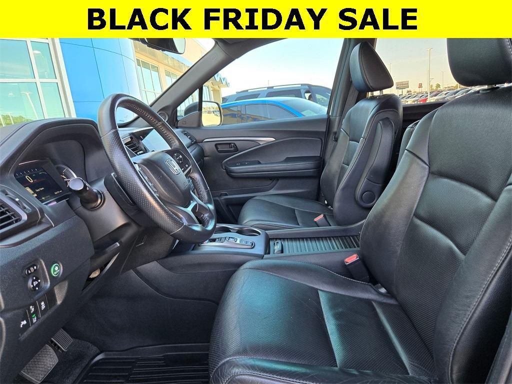 used 2023 Honda Passport car, priced at $29,171