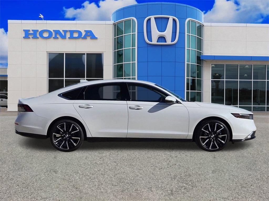 new 2025 Honda Accord Hybrid car, priced at $38,198