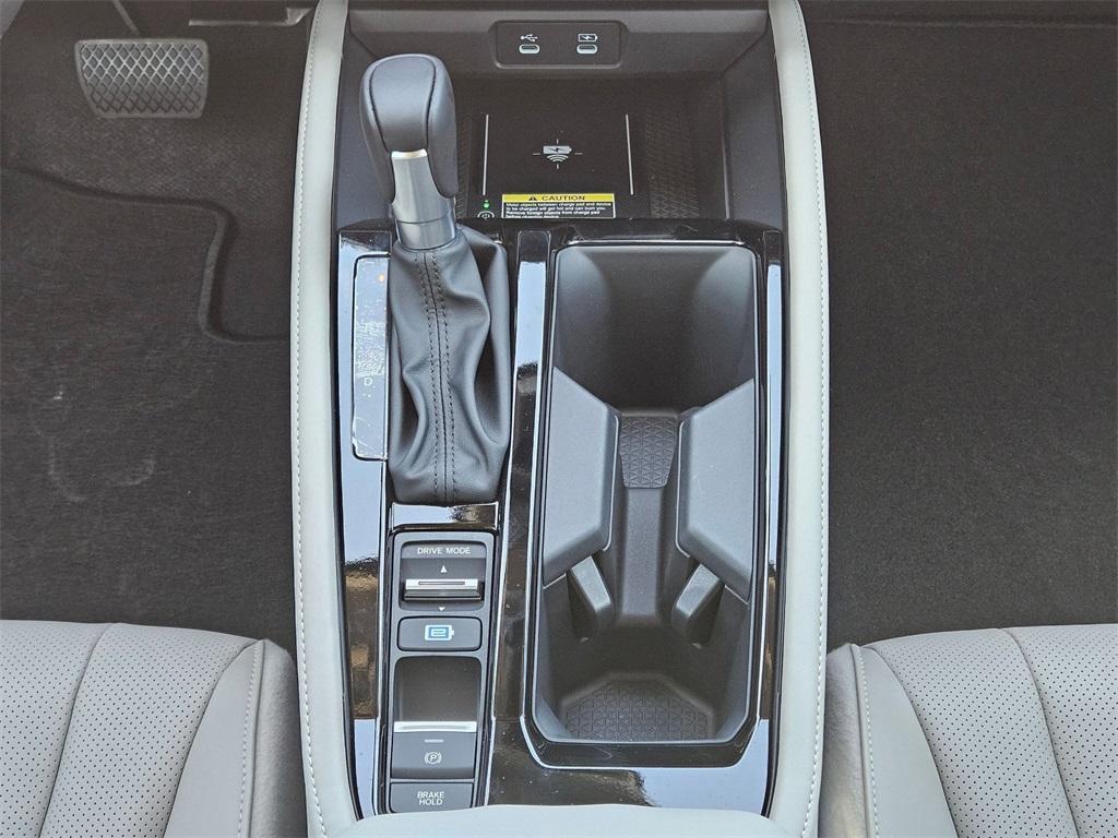 new 2025 Honda Accord Hybrid car, priced at $38,198