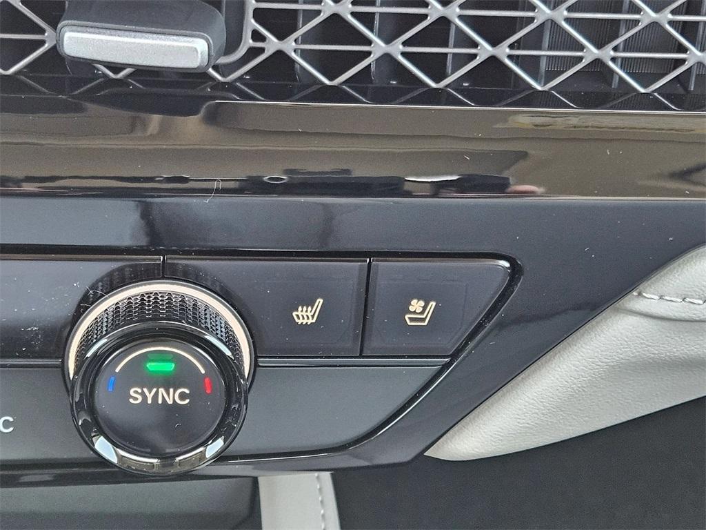 new 2025 Honda Accord Hybrid car, priced at $38,198