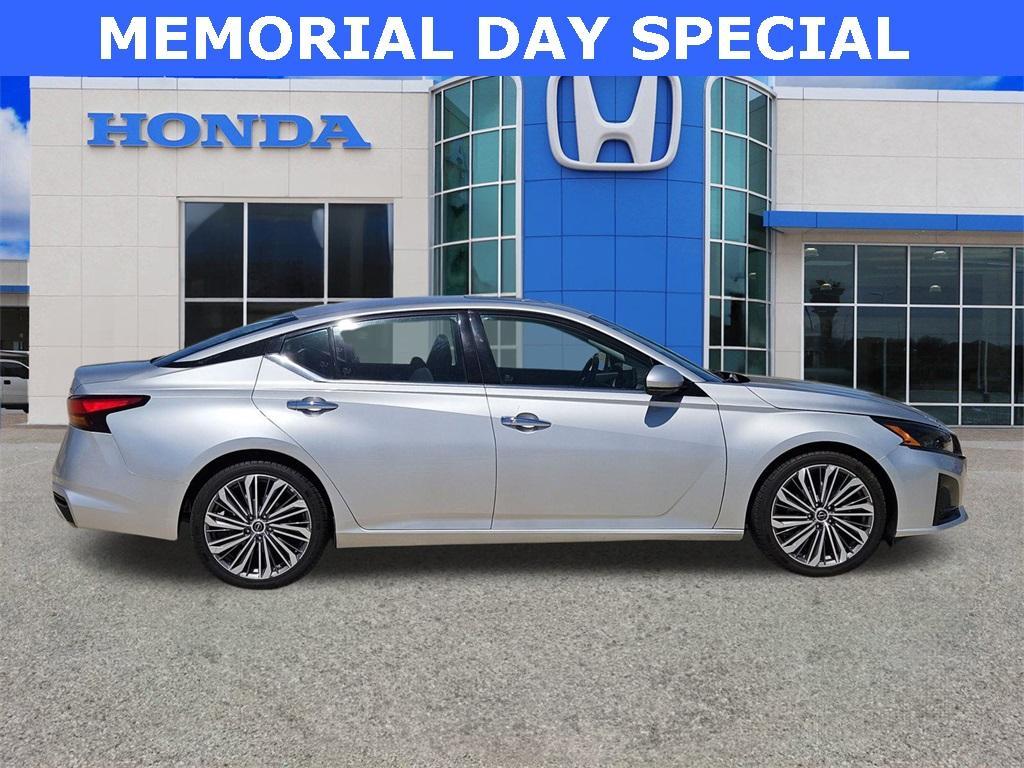 used 2023 Nissan Altima car, priced at $23,250