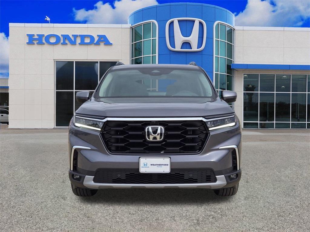 new 2025 Honda Pilot car, priced at $50,278