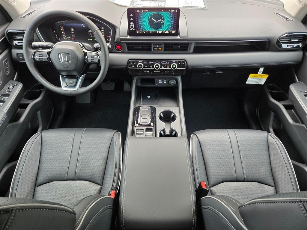 new 2025 Honda Pilot car, priced at $50,278
