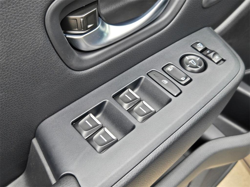 new 2025 Honda Pilot car, priced at $50,278