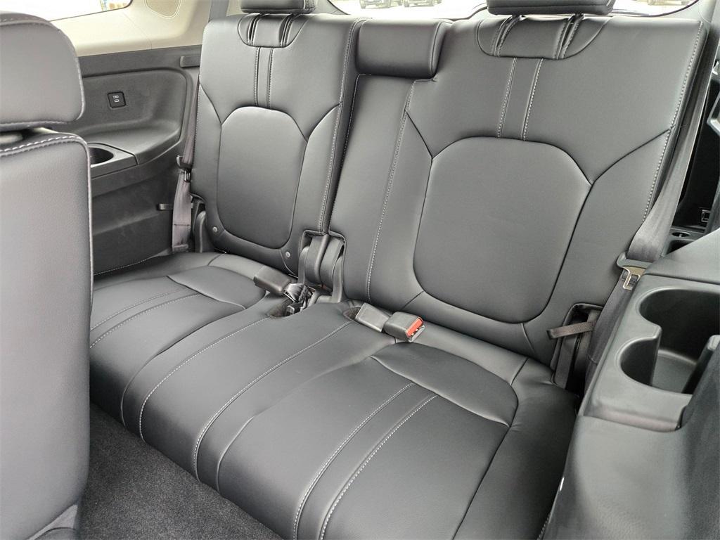 new 2025 Honda Pilot car, priced at $50,278