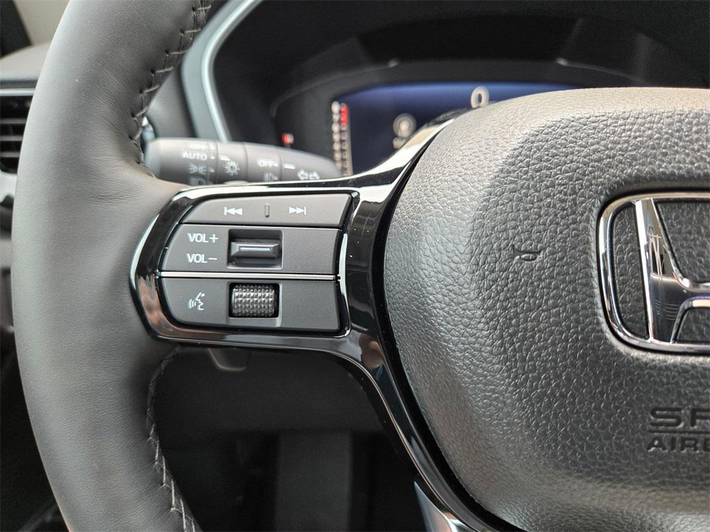 new 2025 Honda Pilot car, priced at $50,278