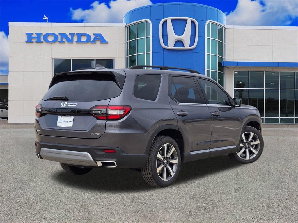 new 2025 Honda Pilot car, priced at $50,278