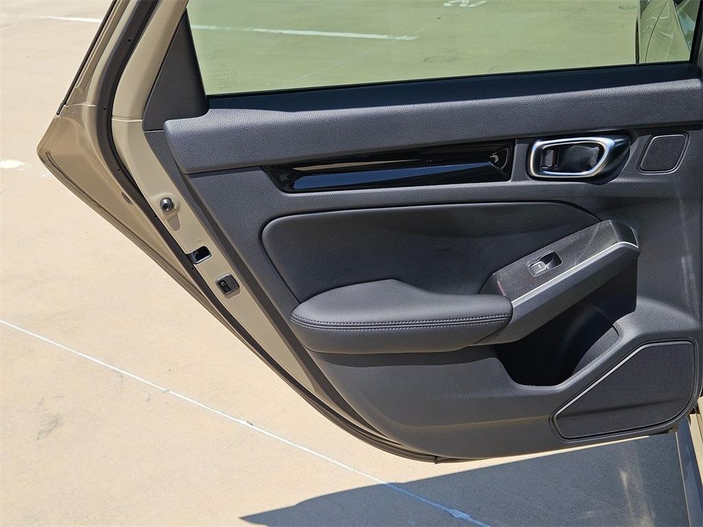 new 2025 Honda Civic Hybrid car, priced at $32,779