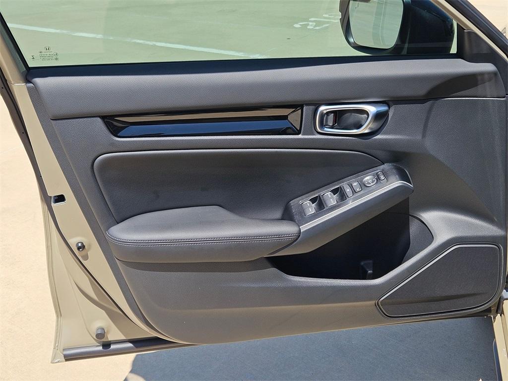 new 2025 Honda Civic Hybrid car, priced at $32,779
