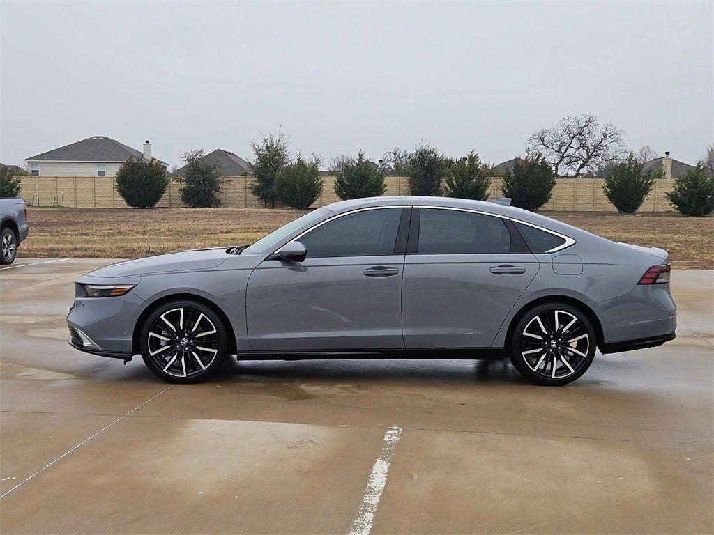 new 2025 Honda Accord Hybrid car, priced at $38,153