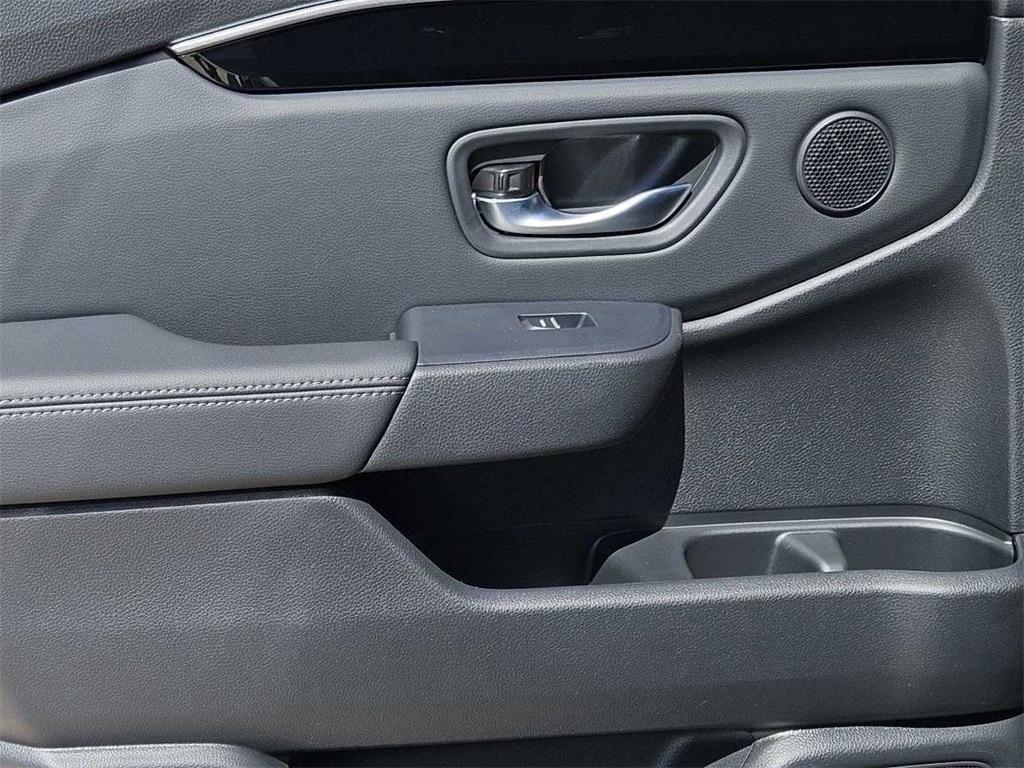 new 2025 Honda Pilot car, priced at $43,026