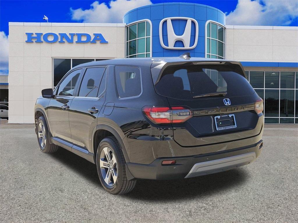 new 2025 Honda Pilot car, priced at $43,026