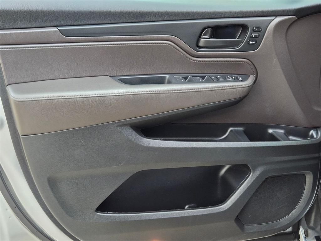 used 2024 Honda Odyssey car, priced at $32,889
