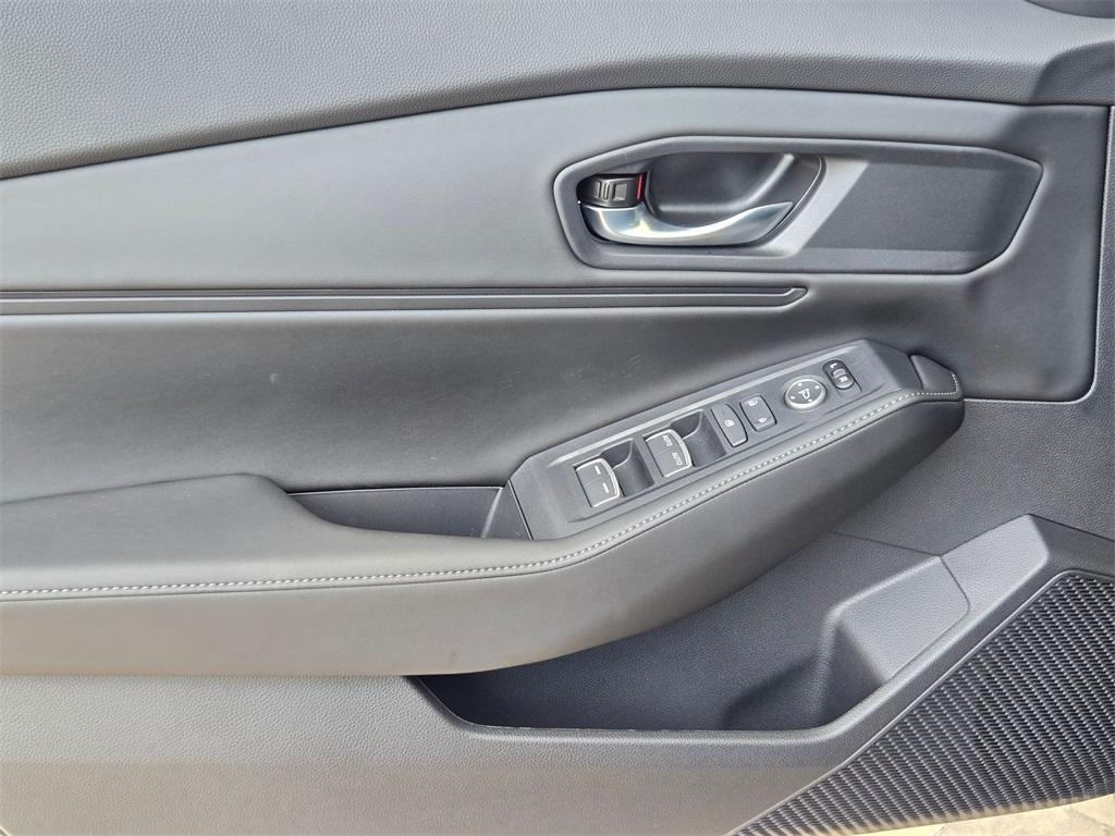 new 2025 Honda Accord Hybrid car, priced at $33,801