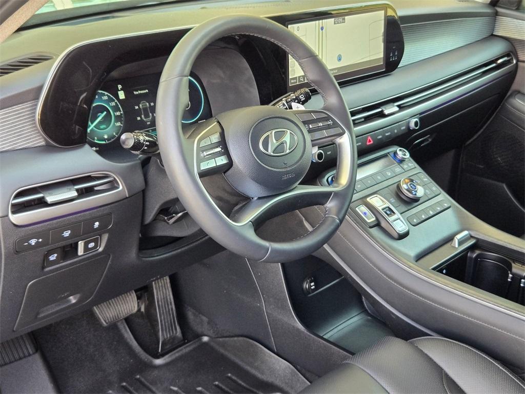used 2024 Hyundai Palisade car, priced at $40,000