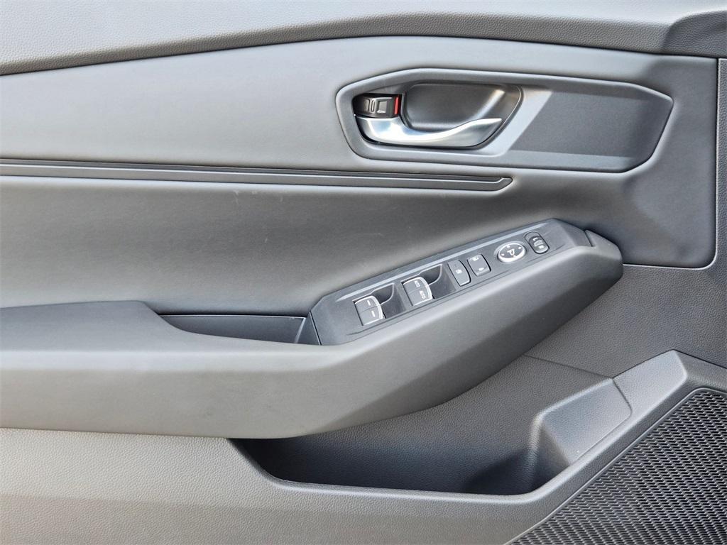 new 2025 Honda Accord car, priced at $30,806