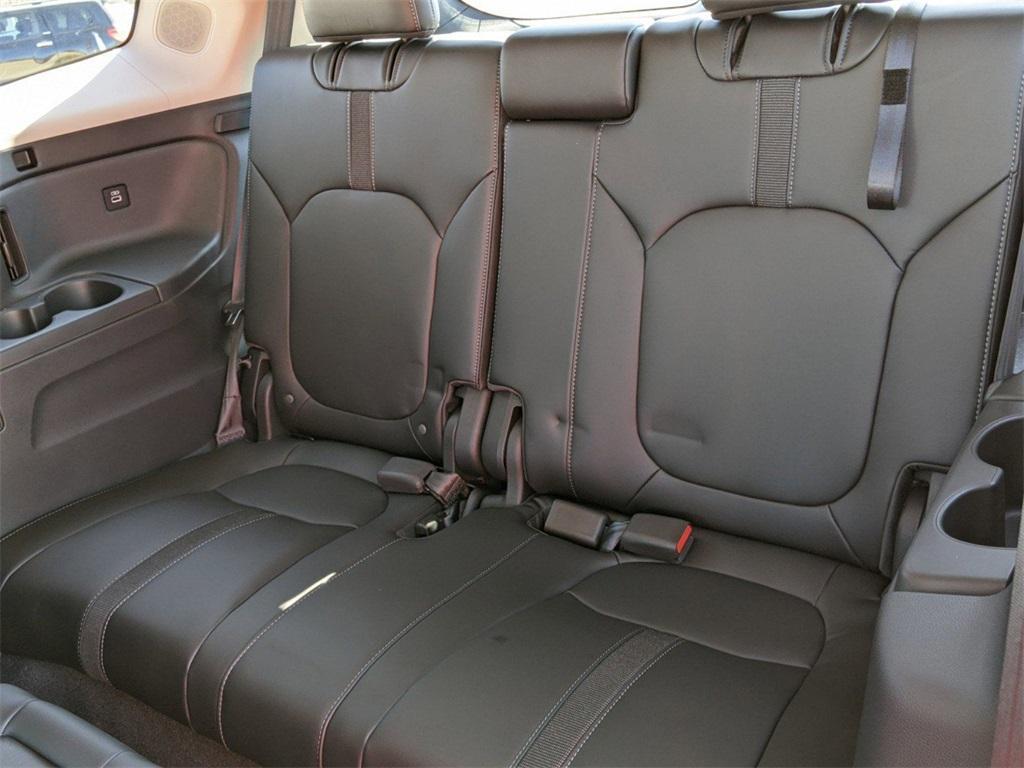 new 2025 Honda Pilot car, priced at $49,405