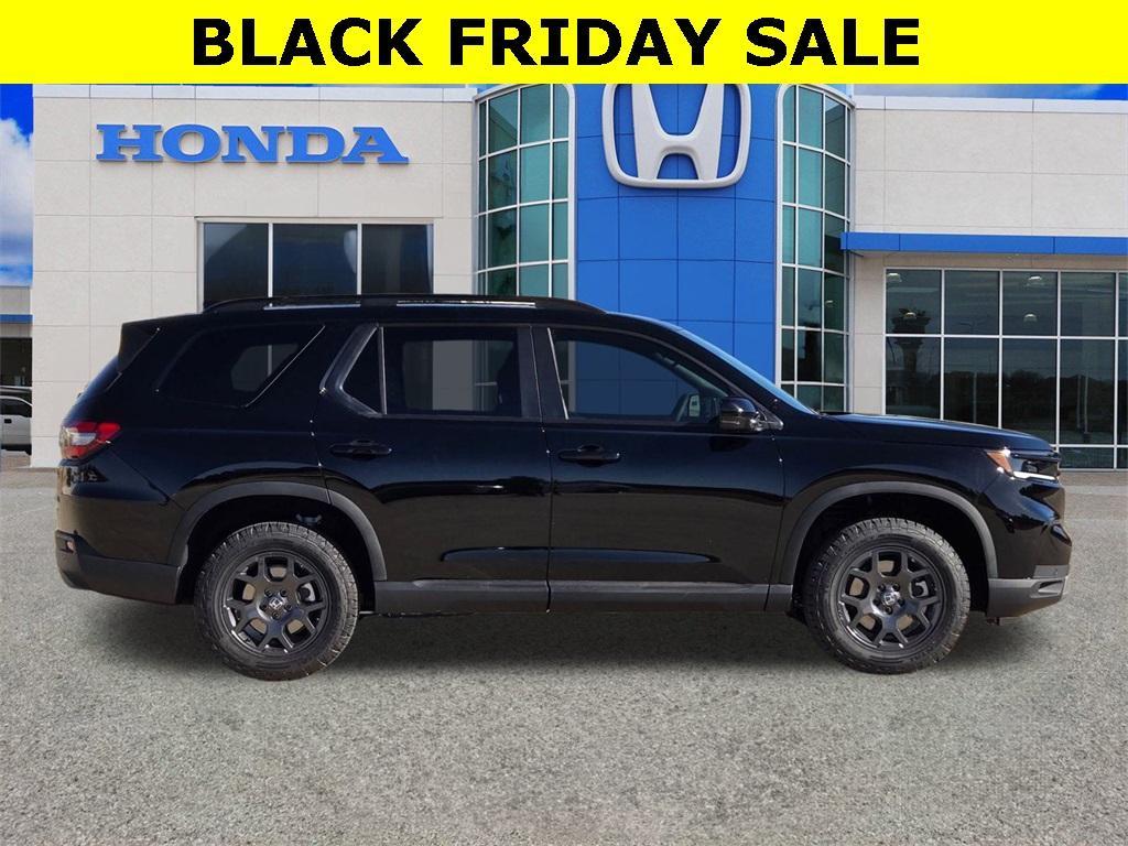 new 2025 Honda Pilot car, priced at $46,793