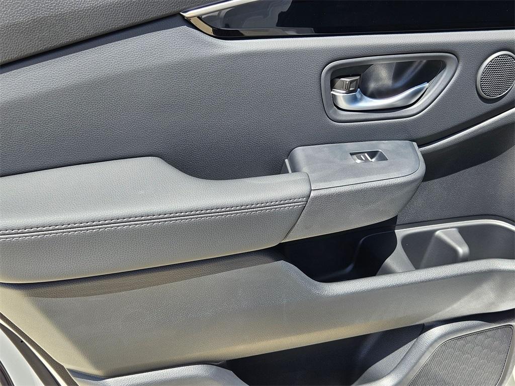 new 2025 Honda Pilot car, priced at $44,751
