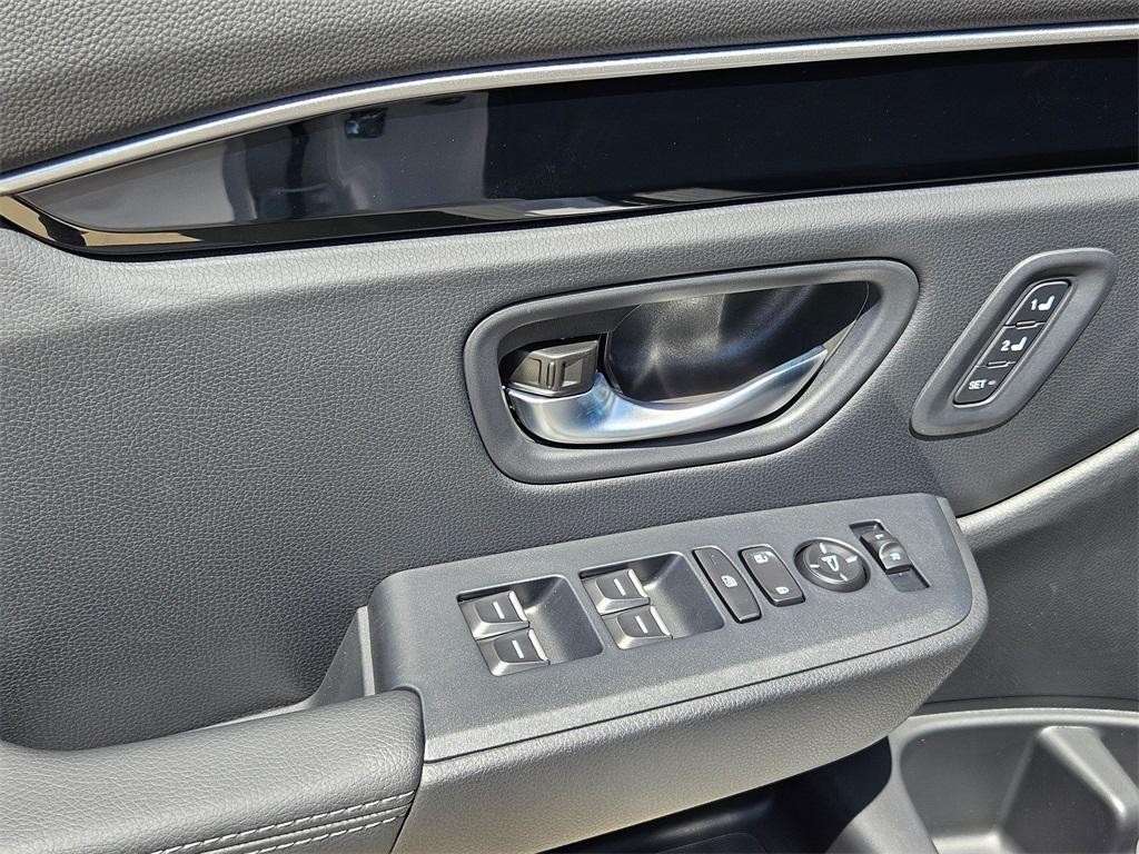 new 2025 Honda Pilot car, priced at $44,751