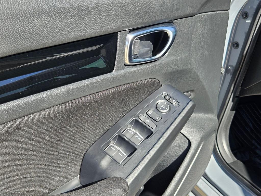 new 2025 Honda Civic Hybrid car, priced at $29,274