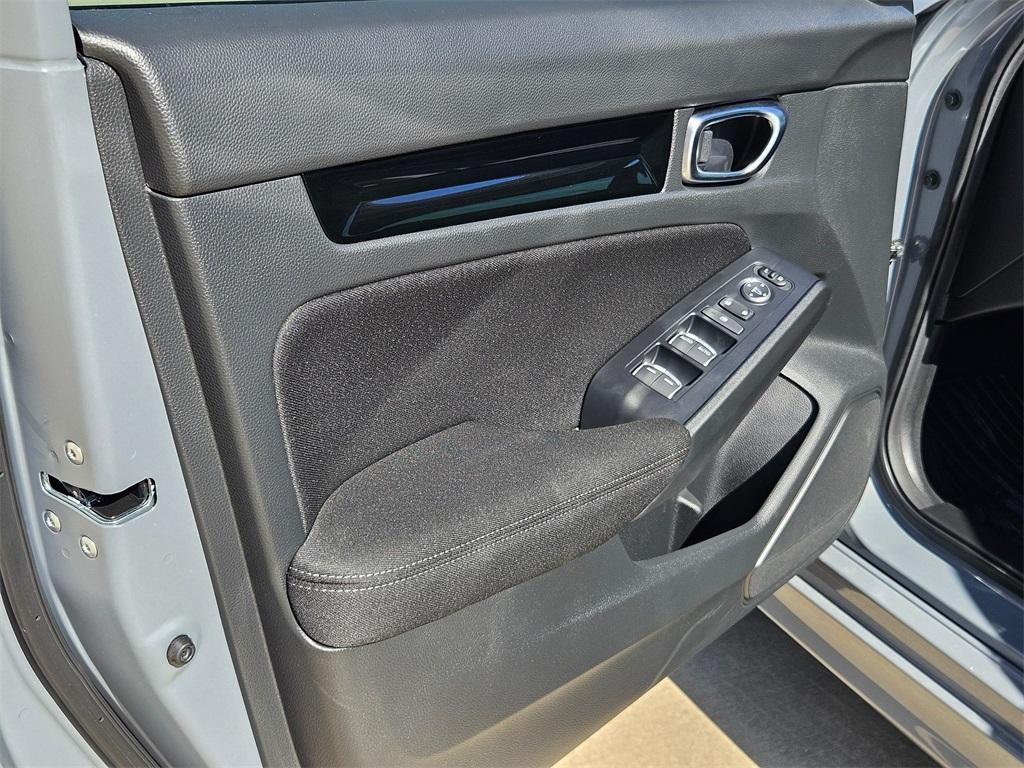 new 2025 Honda Civic Hybrid car, priced at $29,274
