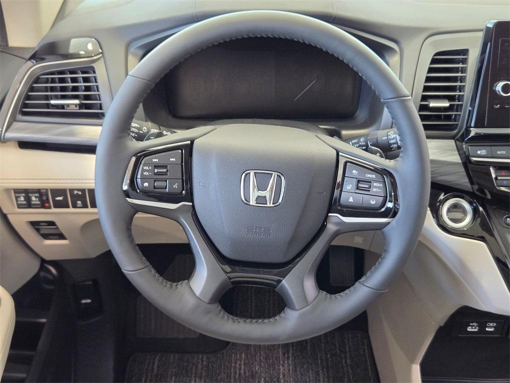 new 2026 Honda Odyssey car, priced at $53,645