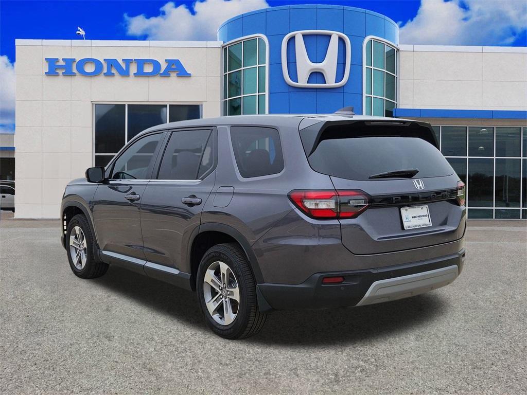 new 2025 Honda Pilot car, priced at $42,870