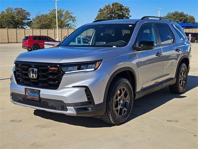 new 2025 Honda Pilot car, priced at $47,833