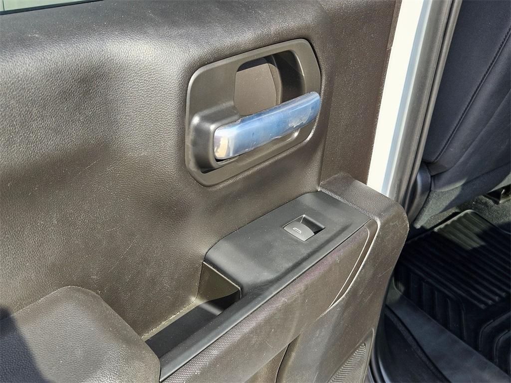 used 2023 GMC Sierra 1500 car, priced at $32,250