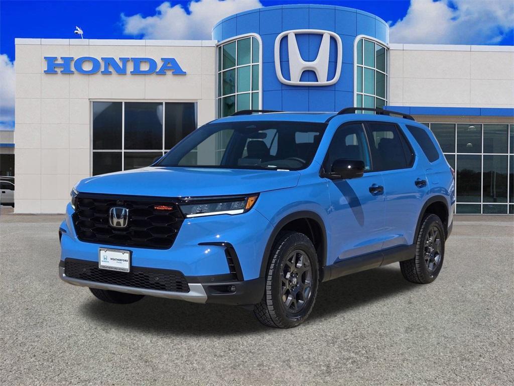 new 2025 Honda Pilot car, priced at $51,350