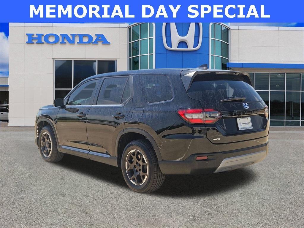 new 2025 Honda Pilot car, priced at $45,787