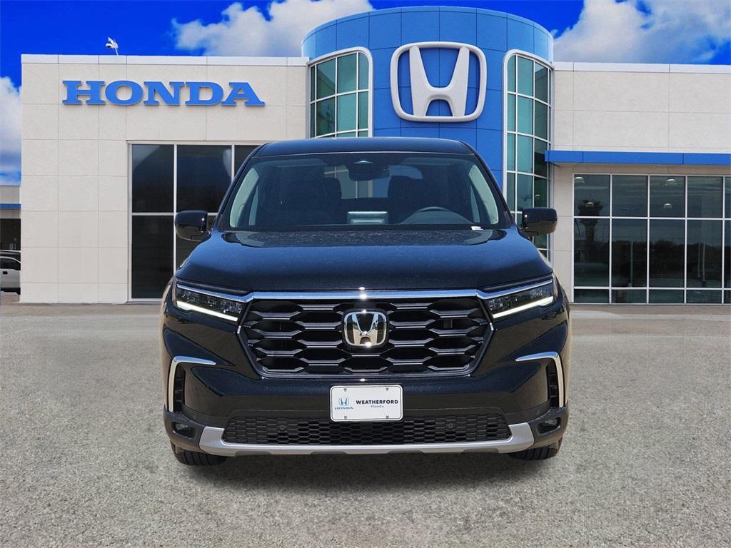 new 2025 Honda Pilot car, priced at $45,787