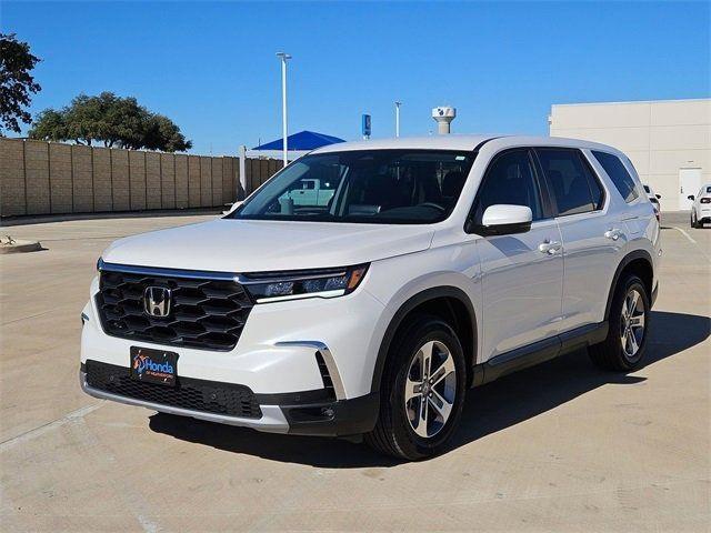 new 2025 Honda Pilot car, priced at $44,696