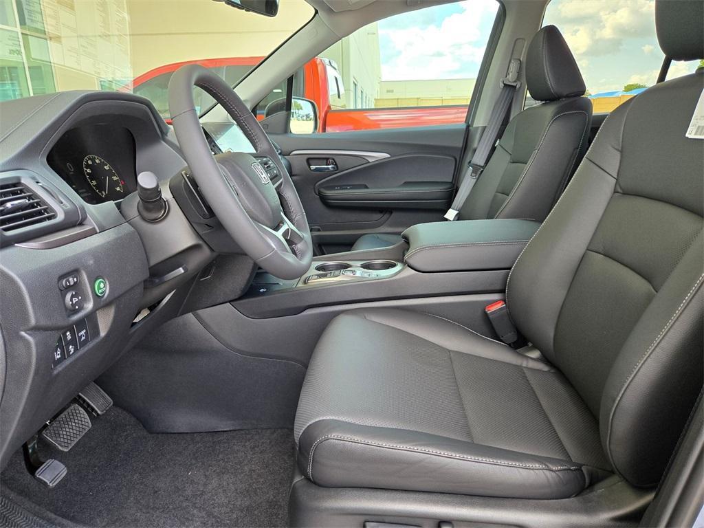 new 2025 Honda Ridgeline car, priced at $39,793