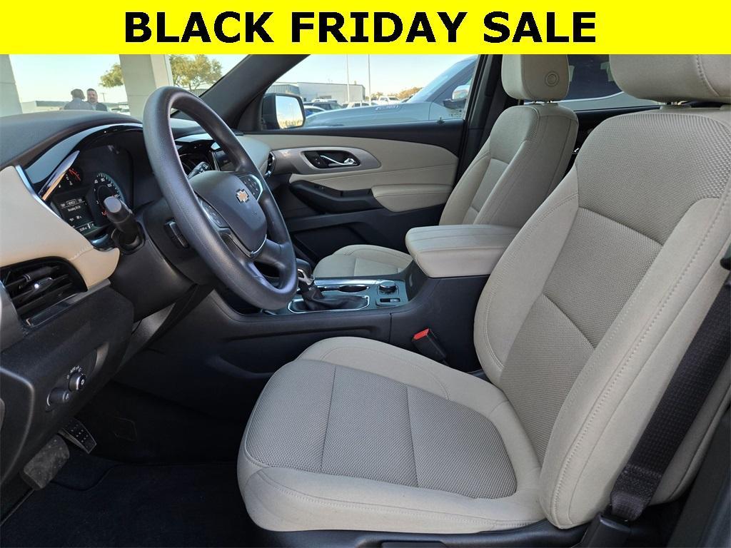 used 2023 Chevrolet Traverse car, priced at $25,470