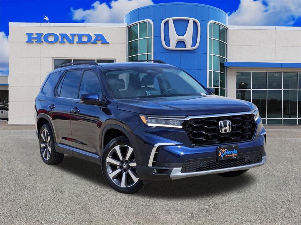 new 2025 Honda Pilot car, priced at $45,393