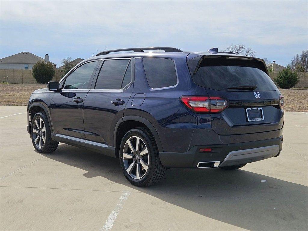 new 2025 Honda Pilot car, priced at $45,393