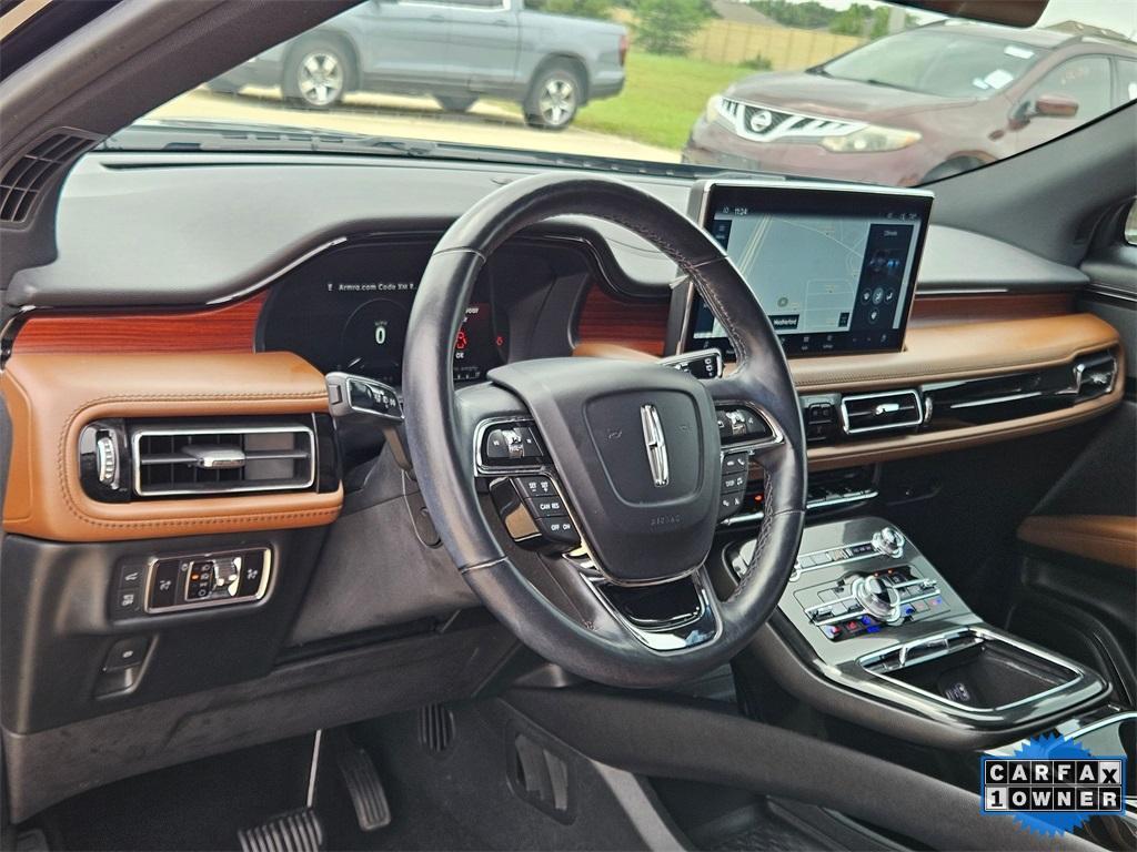 used 2022 Lincoln Nautilus car, priced at $35,900