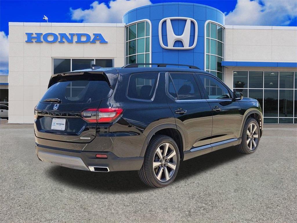 new 2025 Honda Pilot car, priced at $48,003